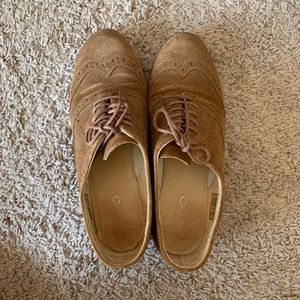 Aldo tan suede oxford